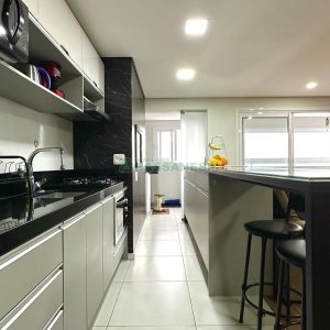 Apartamento com 94m², 3 dormitórios, 2 vagas, no bairro Panazzolo em Caxias do Sul para Comprar