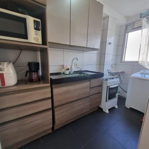 Apto Mobiliado com 52m², 2 dormitórios, 1 vaga, no bairro Bela Vista em Caxias do Sul para Alugar