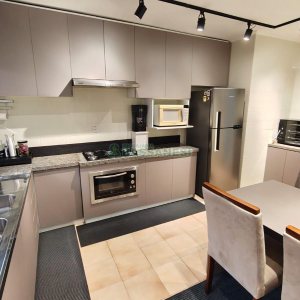 Apartamento com 84m², 3 dormitórios, 3 vagas, no bairro Madureira em Caxias do Sul para Comprar