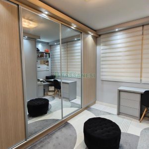 Apartamento com 84m², 3 dormitórios, 3 vagas, no bairro Madureira em Caxias do Sul para Comprar