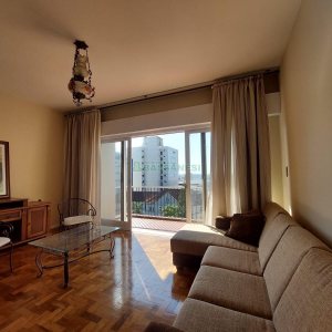 Apartamento, 2 dormitórios, no bairro Centro em Caxias do Sul para Alugar