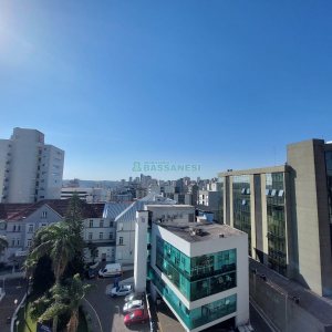 Apartamento, 2 dormitórios, no bairro Centro em Caxias do Sul para Alugar