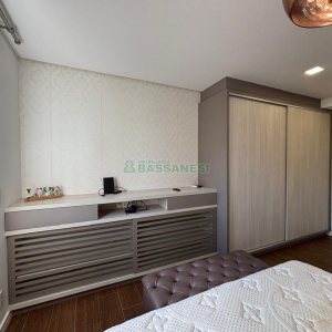 Apto Mobiliado com 98m², 2 dormitórios, 2 vagas, no bairro Jardim América em Caxias do Sul para Alugar
