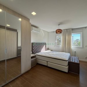 Apto Mobiliado com 98m², 2 dormitórios, 2 vagas, no bairro Jardim América em Caxias do Sul para Alugar