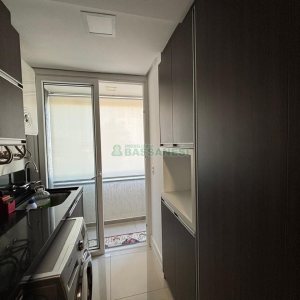 Apto Mobiliado com 98m², 2 dormitórios, 2 vagas, no bairro Jardim América em Caxias do Sul para Alugar