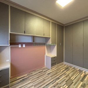 Apartamento com 53m², 2 dormitórios, 1 vaga, no bairro São Leopoldo em Caxias do Sul para Alugar