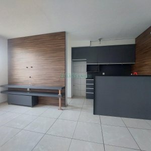 Apartamento com 77m², 2 dormitórios, 1 vaga, no bairro De Zorzi em Caxias do Sul para Alugar