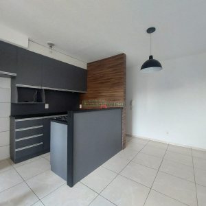 Apartamento com 77m², 2 dormitórios, 1 vaga, no bairro De Zorzi em Caxias do Sul para Alugar