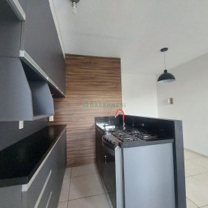 Apartamento com 77m², 2 dormitórios, 1 vaga, no bairro De Zorzi em Caxias do Sul para Alugar