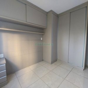 Apartamento com 77m², 2 dormitórios, 1 vaga, no bairro De Zorzi em Caxias do Sul para Alugar