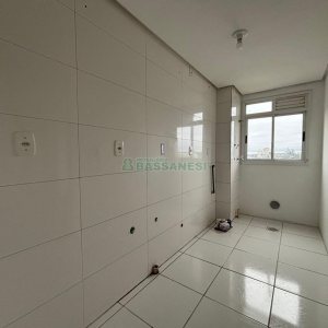 Apartamento com 47m², 3 dormitórios, 1 vaga, no bairro Lourdes em Caxias do Sul para Alugar