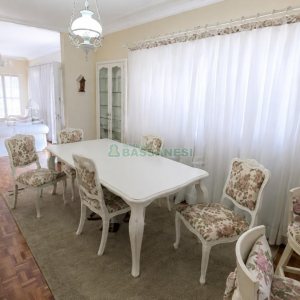 Casa Mobiliada com 120m², 3 dormitórios, 2 vagas, no bairro Santa Catarina em Caxias do Sul para Alugar