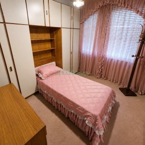 Casa Mobiliada com 120m², 3 dormitórios, 2 vagas, no bairro Santa Catarina em Caxias do Sul para Alugar