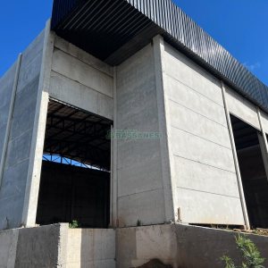 Pavilhão com 530m², no bairro Jardim das Hortências em Caxias do Sul para Alugar ou Comprar