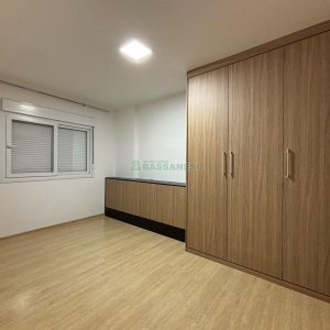 Apartamento com 68m², 2 dormitórios, 1 vaga, no bairro Madureira em Caxias do Sul para Alugar