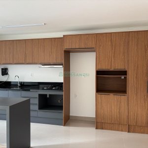 Apartamento com 93m², 3 dormitórios, 1 vaga, no bairro Madureira em Caxias do Sul para Alugar