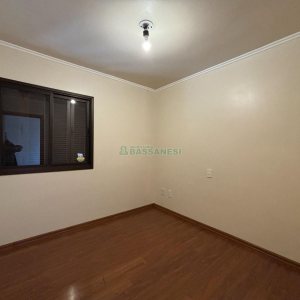 Apartamento com 110m², 3 dormitórios, 1 vaga, no bairro Rio Branco em Caxias do Sul para Alugar