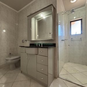 Apartamento com 110m², 3 dormitórios, 1 vaga, no bairro Rio Branco em Caxias do Sul para Alugar