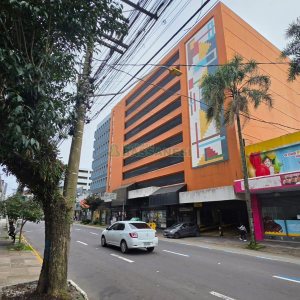 Box com 12m², no bairro Centro em Caxias do Sul para Comprar