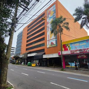 Box com 12m², no bairro Centro em Caxias do Sul para Comprar