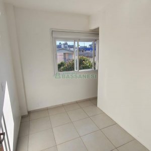 Apartamento com 49m², 2 dormitórios, 1 vaga, no bairro De Lazzer em Caxias do Sul para Comprar