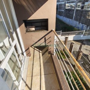 Apartamento com 49m², 2 dormitórios, 1 vaga, no bairro De Lazzer em Caxias do Sul para Comprar