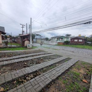Pavilhão com 288m², no bairro Desvio Rizzo em Caxias do Sul para Alugar