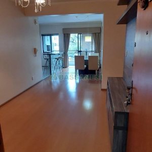 Apartamento com 106m², 3 dormitórios, 1 vaga, no bairro Centro em Caxias do Sul para Alugar