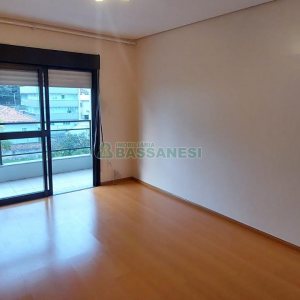 Apartamento com 106m², 3 dormitórios, 1 vaga, no bairro Centro em Caxias do Sul para Alugar