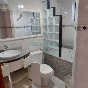 Apartamento com 106m², 3 dormitórios, 1 vaga, no bairro Centro em Caxias do Sul para Alugar