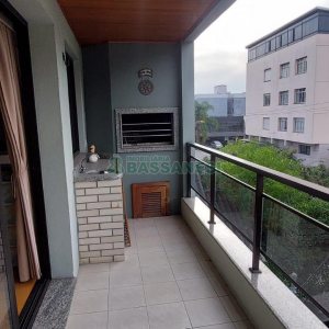 Apartamento com 106m², 3 dormitórios, 1 vaga, no bairro Centro em Caxias do Sul para Alugar