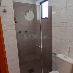 Apartamento com 106m², 3 dormitórios, 1 vaga, no bairro Centro em Caxias do Sul para Alugar