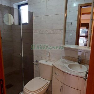 Apartamento com 106m², 3 dormitórios, 1 vaga, no bairro Centro em Caxias do Sul para Alugar