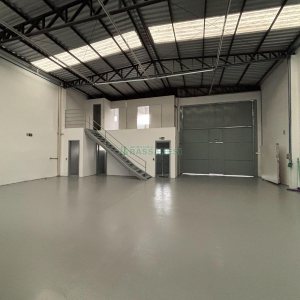 Pavilhão com 344m², no bairro Ana Rech em Caxias do Sul para Alugar