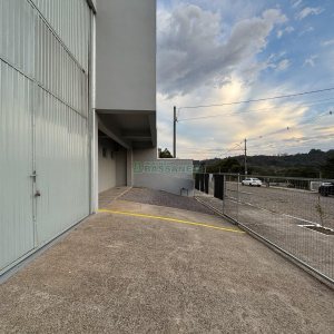 Pavilhão com 344m², no bairro Ana Rech em Caxias do Sul para Alugar