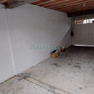 Sobrado com 60m², 2 dormitórios, 2 vagas, no bairro Cidade Nova em Caxias do Sul para Alugar