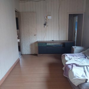 Casa com 253m², 5 dormitórios, no bairro São Leopoldo em Caxias do Sul para Comprar