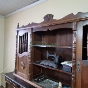 Casa com 100m², 3 dormitórios, 1 vaga, no bairro Panazzolo em Caxias do Sul para Comprar
