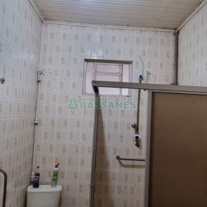 Casa com 100m², 3 dormitórios, 1 vaga, no bairro Panazzolo em Caxias do Sul para Comprar