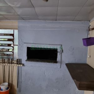 Casa com 100m², 3 dormitórios, 1 vaga, no bairro Panazzolo em Caxias do Sul para Comprar