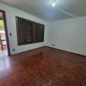 Casa com 270m², 3 dormitórios, 1 vaga, no bairro Bela Vista em Caxias do Sul para Alugar