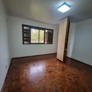 Casa com 270m², 3 dormitórios, 1 vaga, no bairro Bela Vista em Caxias do Sul para Alugar