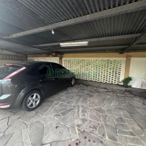 Sobrado Mobiliado com 105m², 2 dormitórios, 2 vagas, no bairro Santa Catarina em Caxias do Sul para Alugar