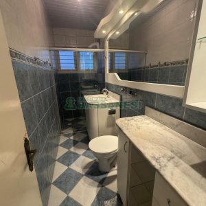 Sobrado Mobiliado com 105m², 2 dormitórios, 2 vagas, no bairro Santa Catarina em Caxias do Sul para Alugar