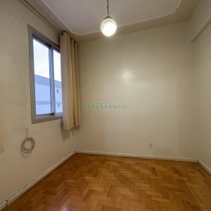 Apartamento com 110m², 3 dormitórios, no bairro Centro em Caxias do Sul para Alugar