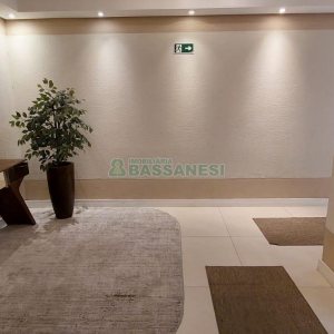 Apto Mobiliado com 58m², 2 dormitórios, 1 vaga, no bairro Desvio Rizzo em Caxias do Sul para Alugar