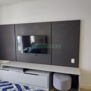 Apto Mobiliado com 58m², 2 dormitórios, 1 vaga, no bairro Desvio Rizzo em Caxias do Sul para Alugar