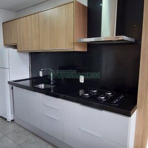 Apto Mobiliado com 58m², 2 dormitórios, 1 vaga, no bairro Desvio Rizzo em Caxias do Sul para Alugar