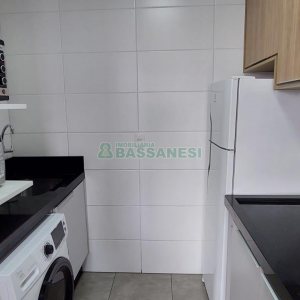 Apto Mobiliado com 58m², 2 dormitórios, 1 vaga, no bairro Desvio Rizzo em Caxias do Sul para Alugar
