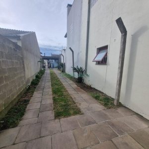 Casa Mobiliada com 200m², 3 dormitórios, 2 vagas, no bairro Santa Lúcia em Caxias do Sul para Alugar